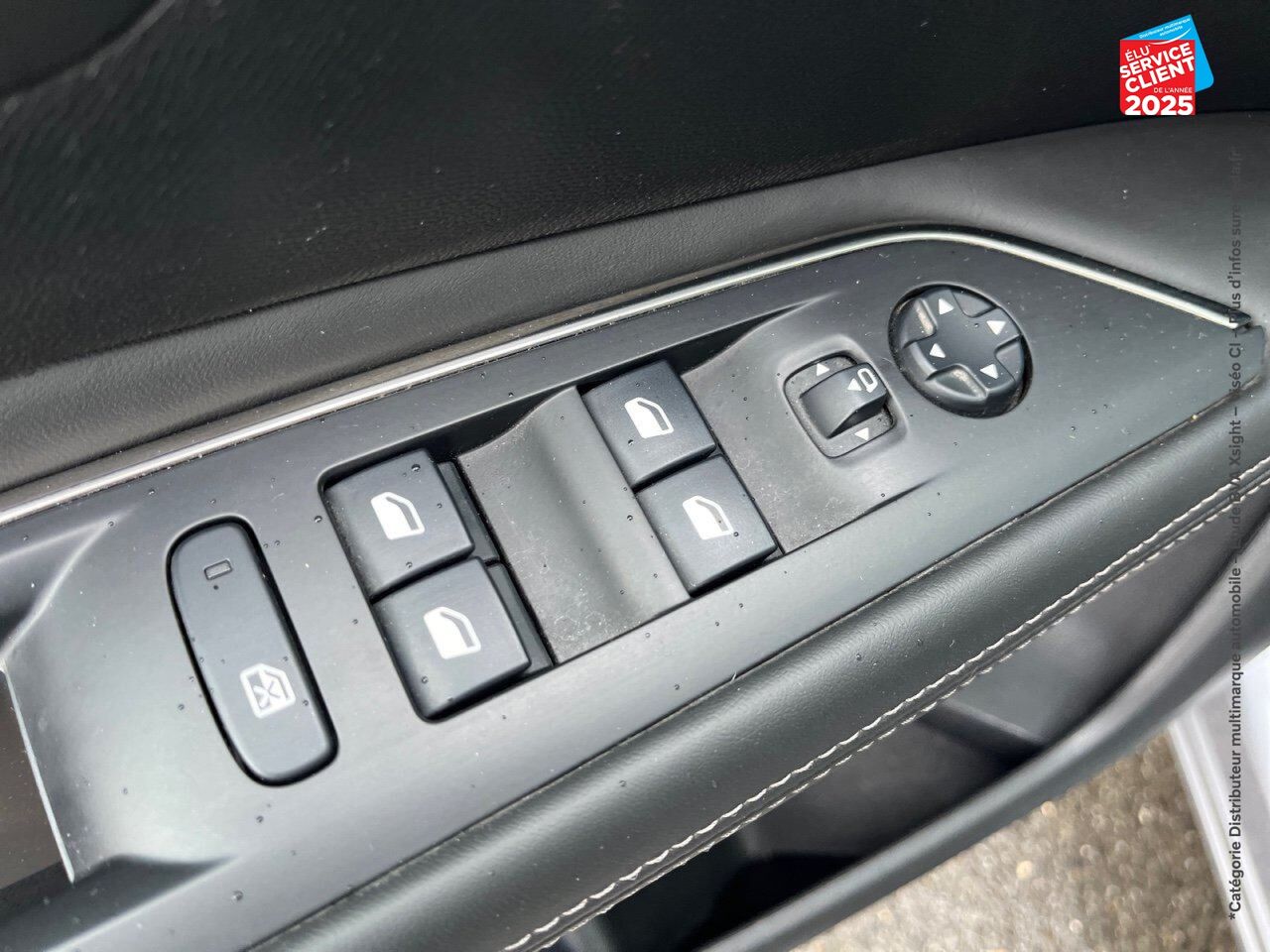 Véhicule d'occasion PEUGEOT 3008 1.2 PURETECH 130CH ALLURE SS chez Renault Saint-Louis