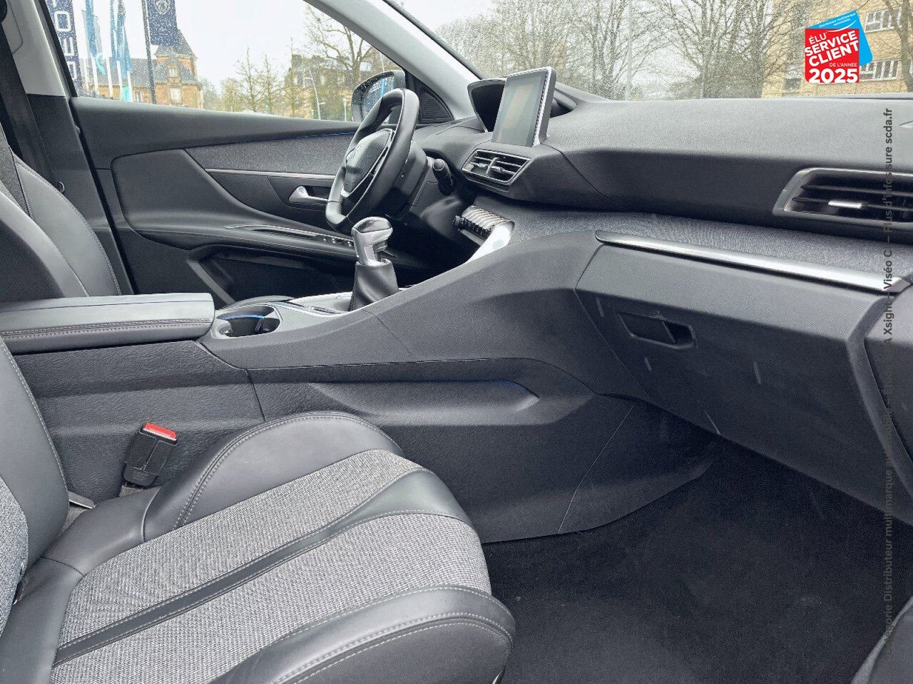 Véhicule d'occasion PEUGEOT 3008 1.2 PURETECH 130CH ALLURE SS chez Renault Saint-Louis