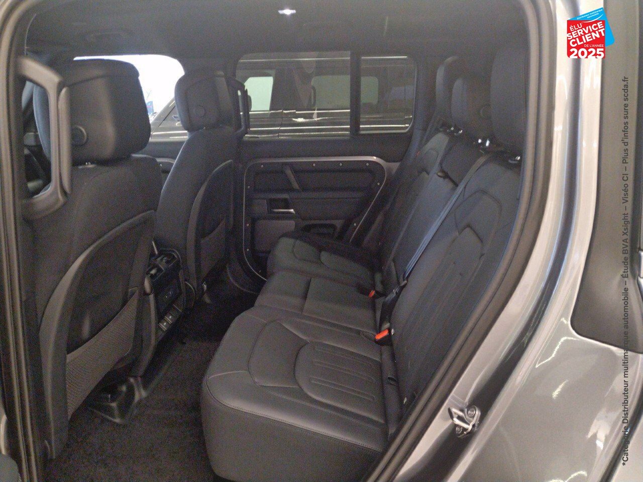 Véhicule d'occasion LAND-ROVER DEFENDER 110 3.0 D300 X-DYNAMIC X chez Renault Colmar