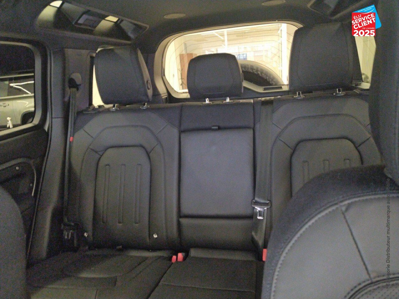 Véhicule d'occasion LAND-ROVER DEFENDER 110 3.0 D300 X-DYNAMIC X chez Renault Colmar