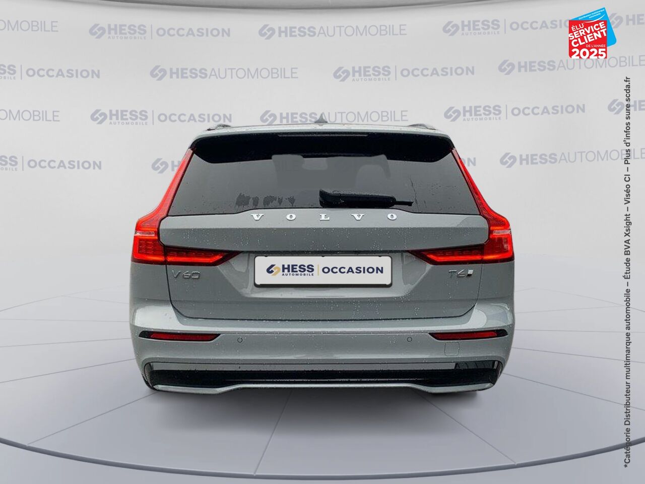 Véhicule d'occasion VOLVO V60 T6 AWD 253+145CH PLUS STYLE DARK GEARTRONIC 8 chez Renault Colmar