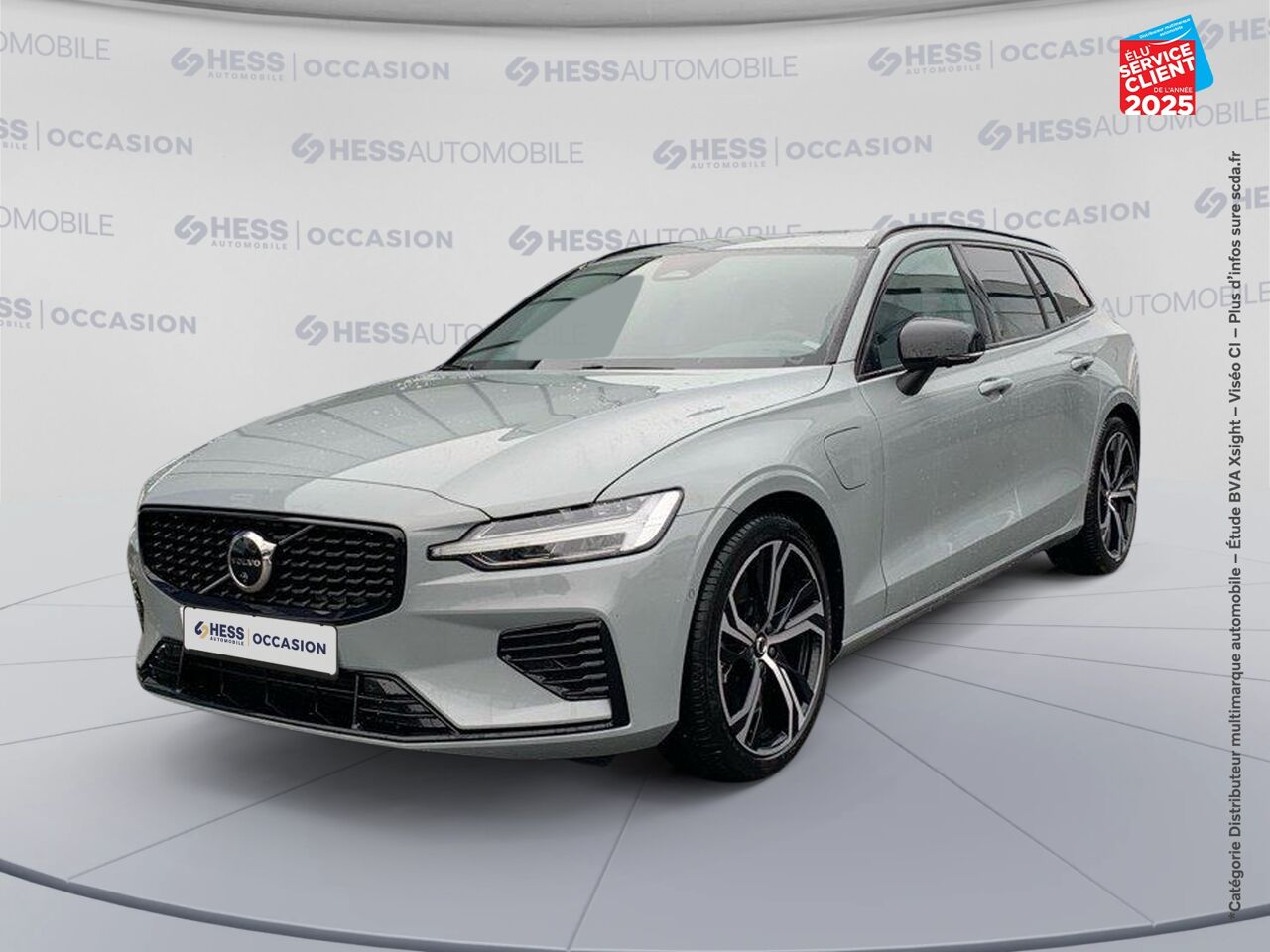 Véhicule d'occasion VOLVO V60 T6 AWD 253+145CH PLUS STYLE DARK GEARTRONIC 8 chez Renault Colmar