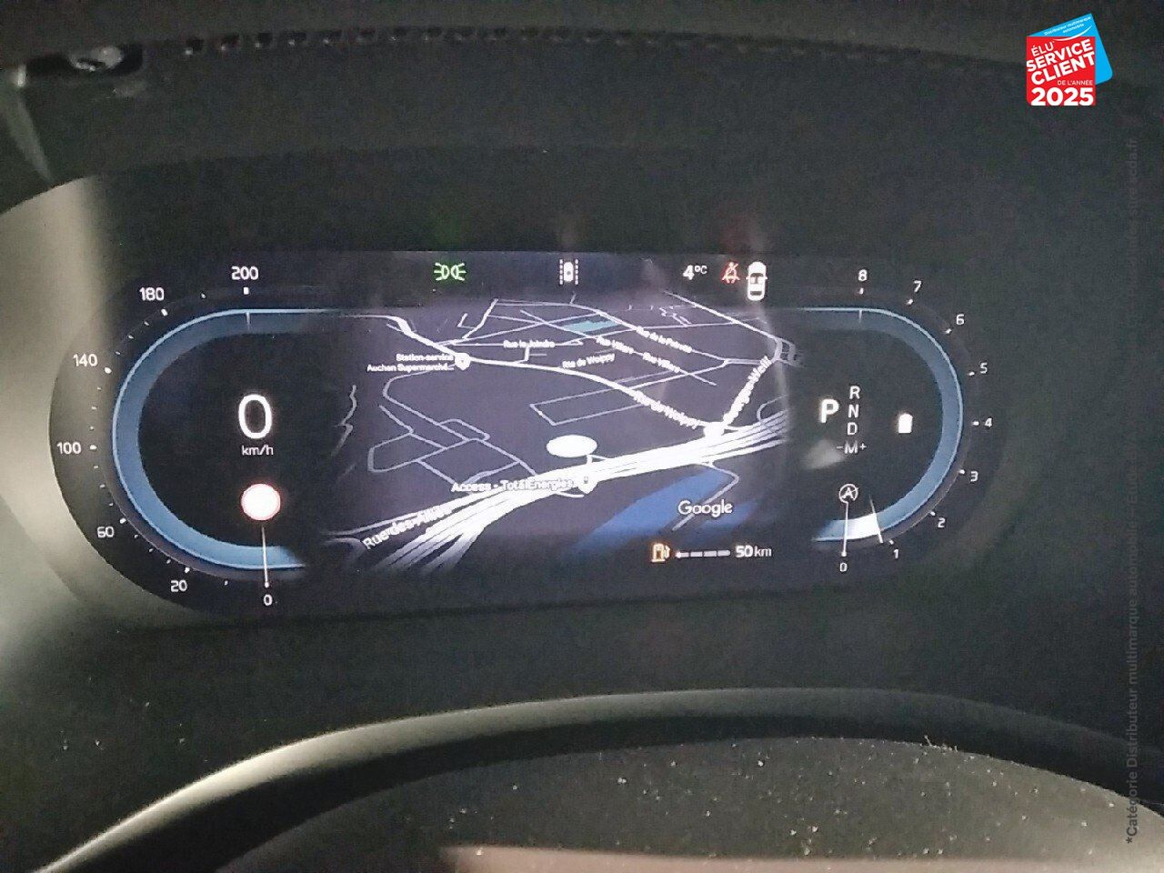 Véhicule d'occasion VOLVO V60 B4 197CH PLUS STYLE DARK DCT 7 chez Fiat Belfort