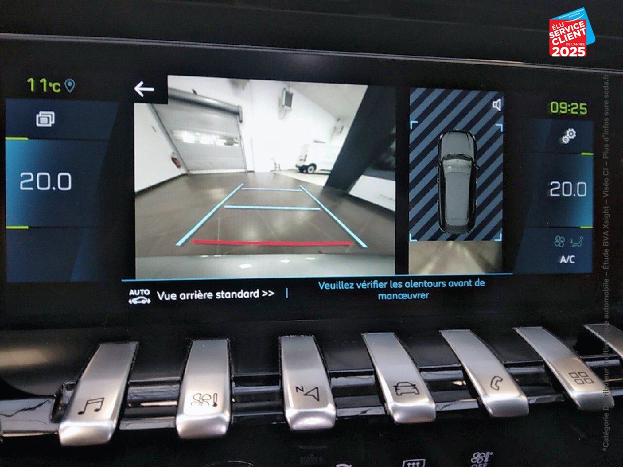 Véhicule d'occasion PEUGEOT 508 SW HYBRID 225CH ALLURE PACK E-EAT8 chez Hyundai Chalons
