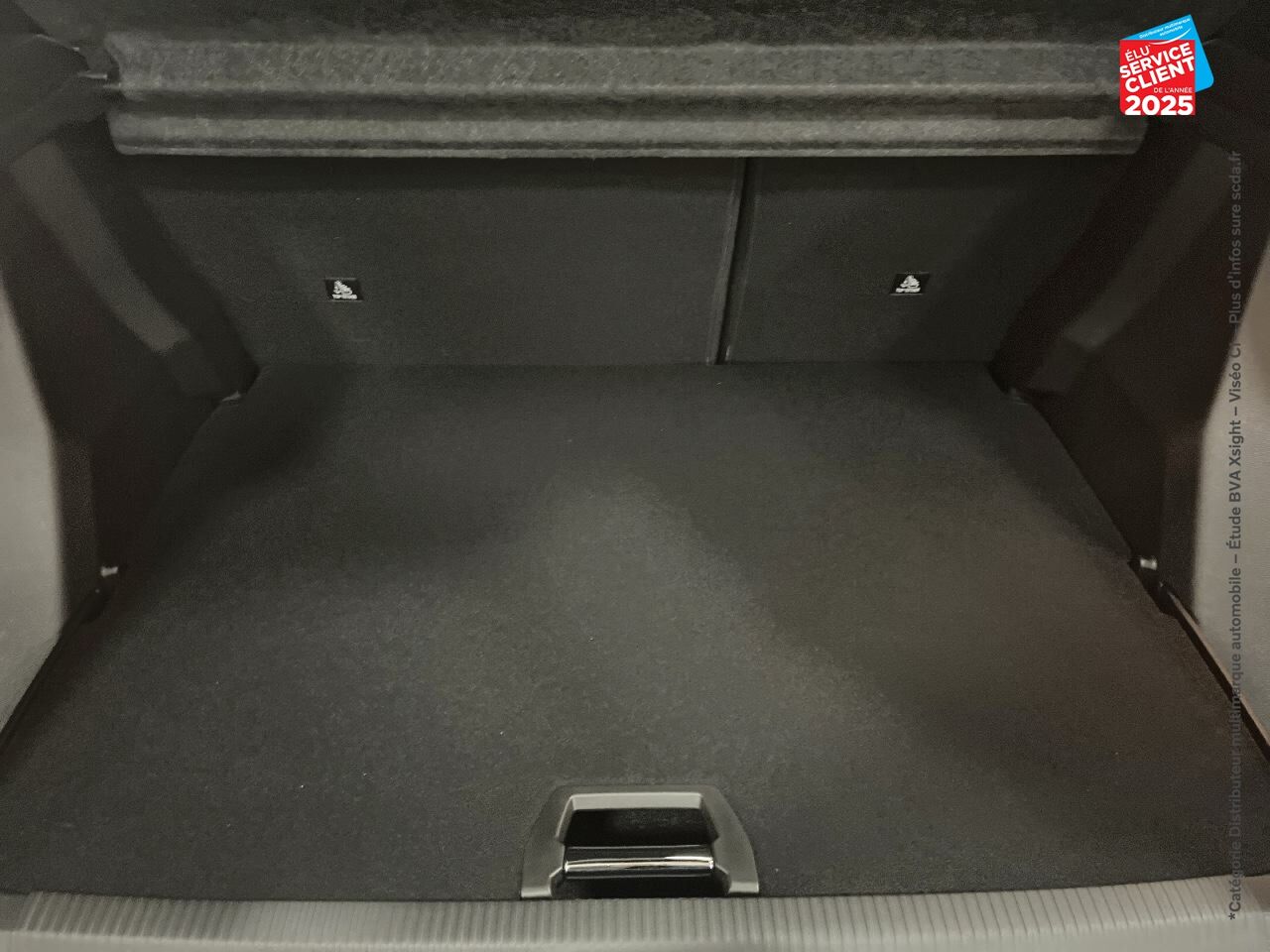 Véhicule d'occasion PEUGEOT 2008 1.2 HYBRID 136CH ALLURE E-DCS6 chez Dacia Saverne