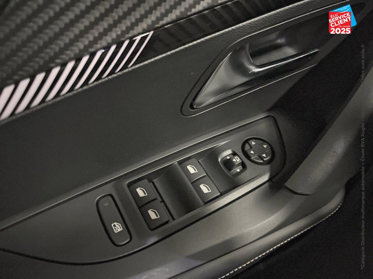 Véhicule d'occasion PEUGEOT 2008 1.2 HYBRID 136CH ALLURE E-DCS6 chez Dacia Saverne