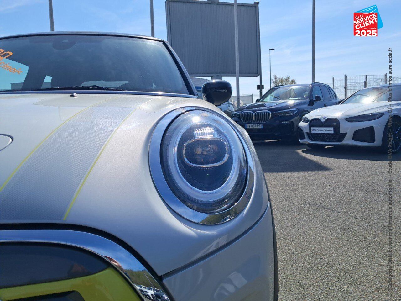 Véhicule d'occasion MINI MINI COOPER SE 184CH EDITION GREENWICH BVA TOUVRANT SIEGES CHAUF GPS CAMERA chez BMW Pontarlier