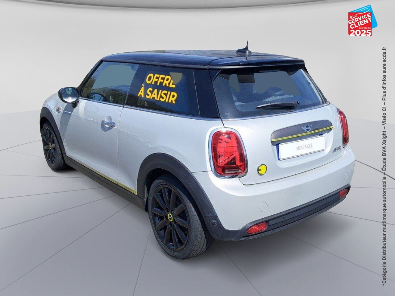 Véhicule d'occasion MINI MINI COOPER SE 184CH EDITION GREENWICH BVA TOUVRANT SIEGES CHAUF GPS CAMERA chez BMW Pontarlier