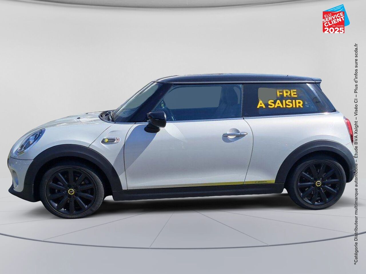 Véhicule d'occasion MINI MINI COOPER SE 184CH EDITION GREENWICH BVA TOUVRANT SIEGES CHAUF GPS CAMERA chez BMW Pontarlier