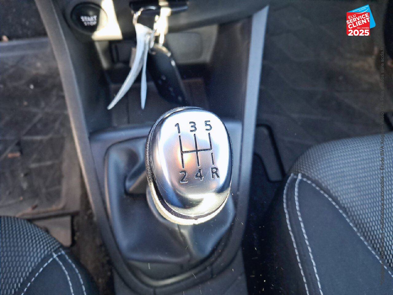 Véhicule d'occasion RENAULT CLIO 1.2 16V 75CH LIFE 5P chez Hyundai Chalons