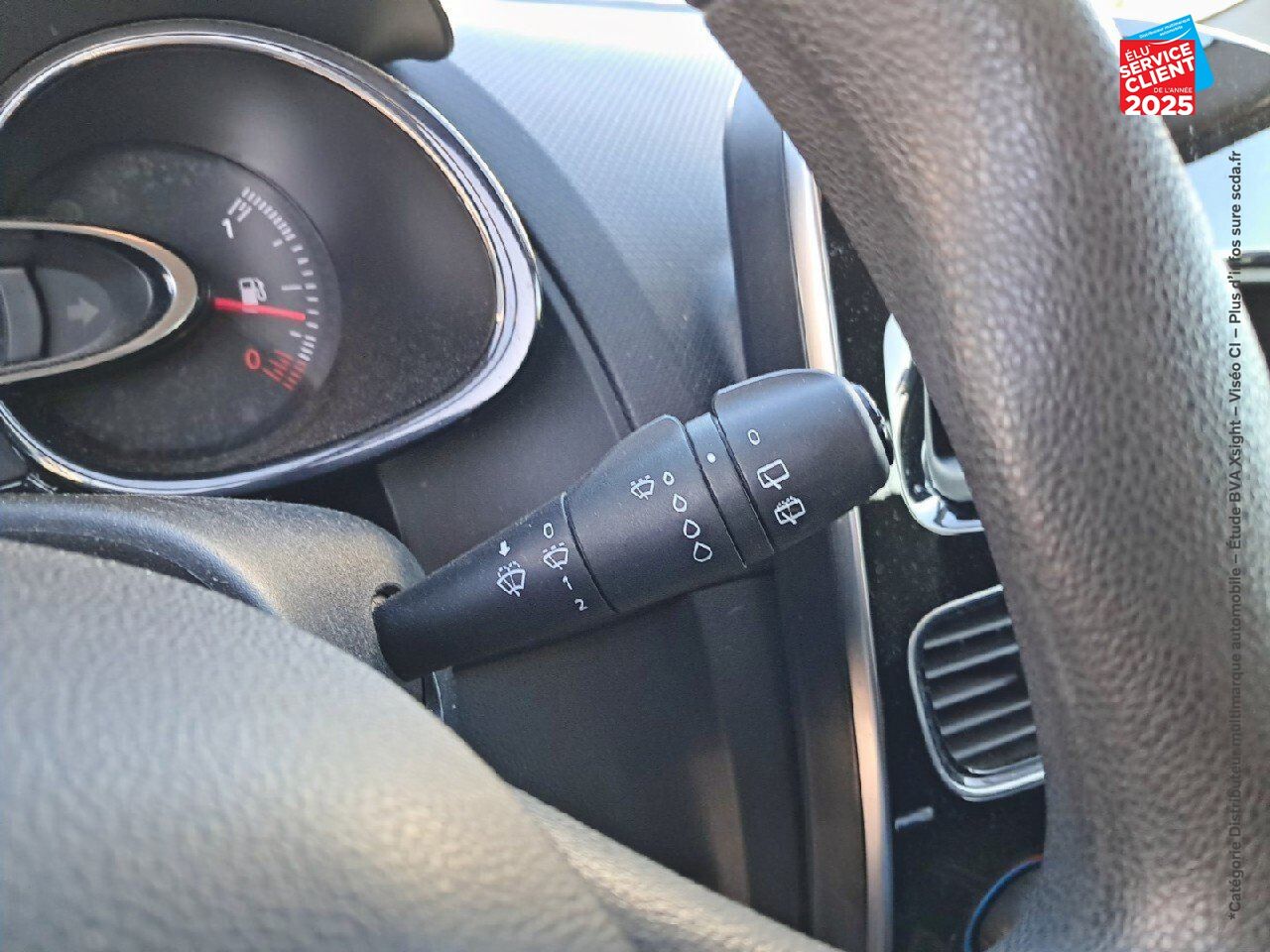 Véhicule d'occasion RENAULT CLIO 1.2 16V 75CH LIFE 5P chez Hyundai Chalons