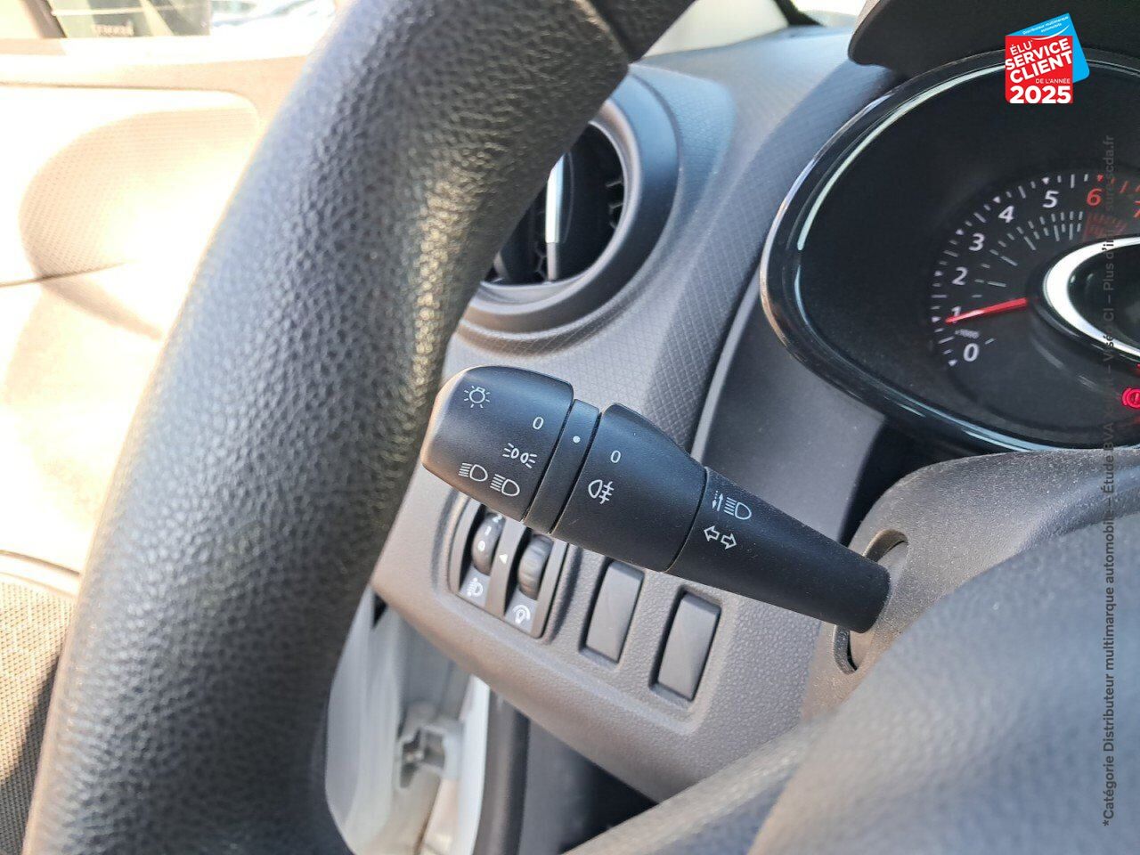 Véhicule d'occasion RENAULT CLIO 1.2 16V 75CH LIFE 5P chez Hyundai Chalons
