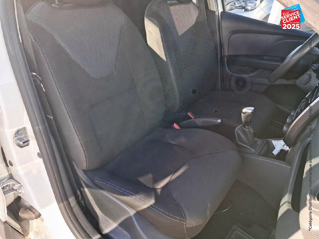 Véhicule d'occasion RENAULT CLIO 1.2 16V 75CH LIFE 5P chez Hyundai Chalons