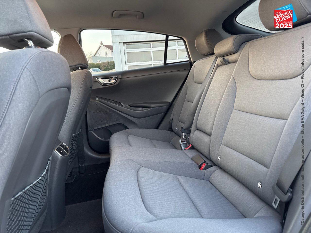 Véhicule d'occasion HYUNDAI IONIQ HYBRID 141CH CREATIVE GPS CAMERA CARPLAY chez Renault Colmar