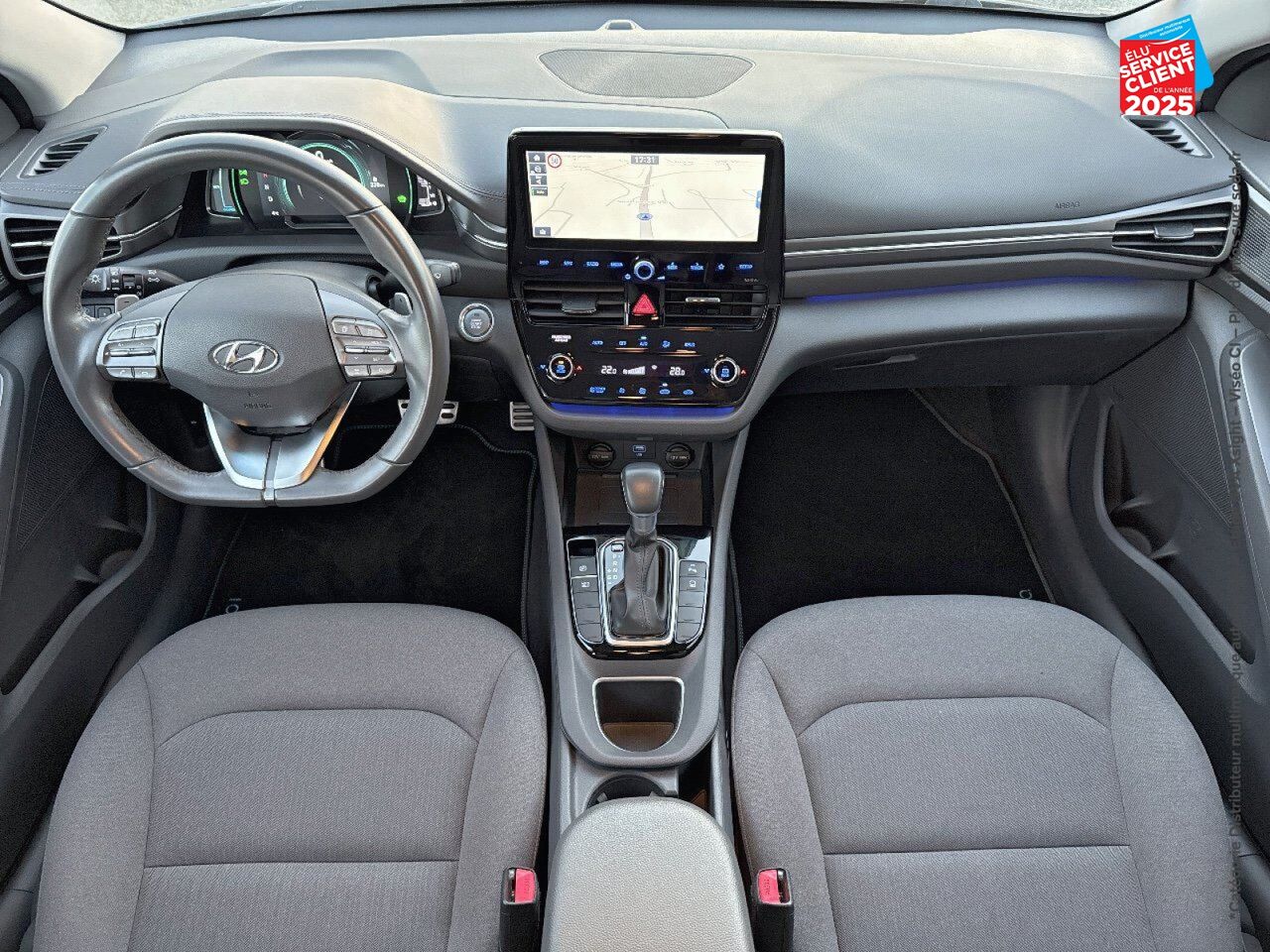 Véhicule d'occasion HYUNDAI IONIQ HYBRID 141CH CREATIVE GPS CAMERA CARPLAY chez Renault Colmar