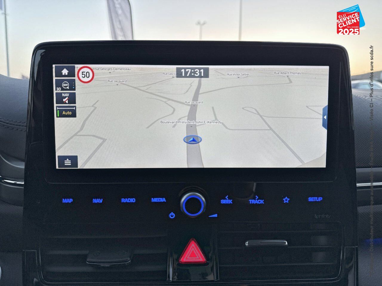Véhicule d'occasion HYUNDAI IONIQ HYBRID 141CH CREATIVE GPS CAMERA CARPLAY chez Renault Colmar