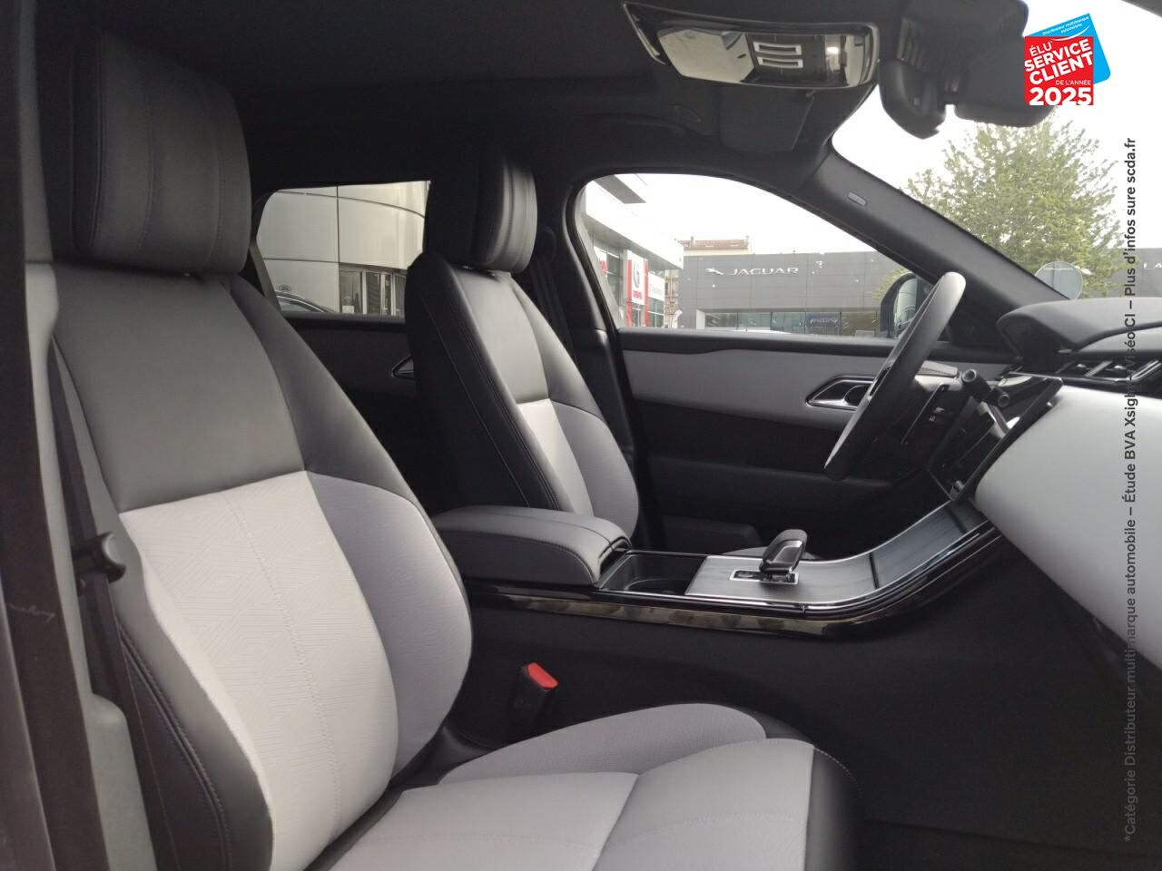 Véhicule neuf LAND-ROVER RANGE ROVER VELAR 2.0 P400E 404CH PHEV DYNAMIC HSE AWD BVA chez Land Rover Metz