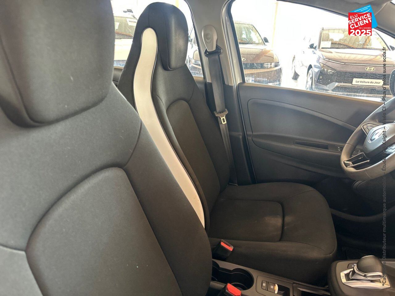 Véhicule d'occasion RENAULT ZOE E-TECH BUSINESS CHARGE NORMALE R110 ACHAT INTEGRAL - 21 chez Toyota Bar le Duc
