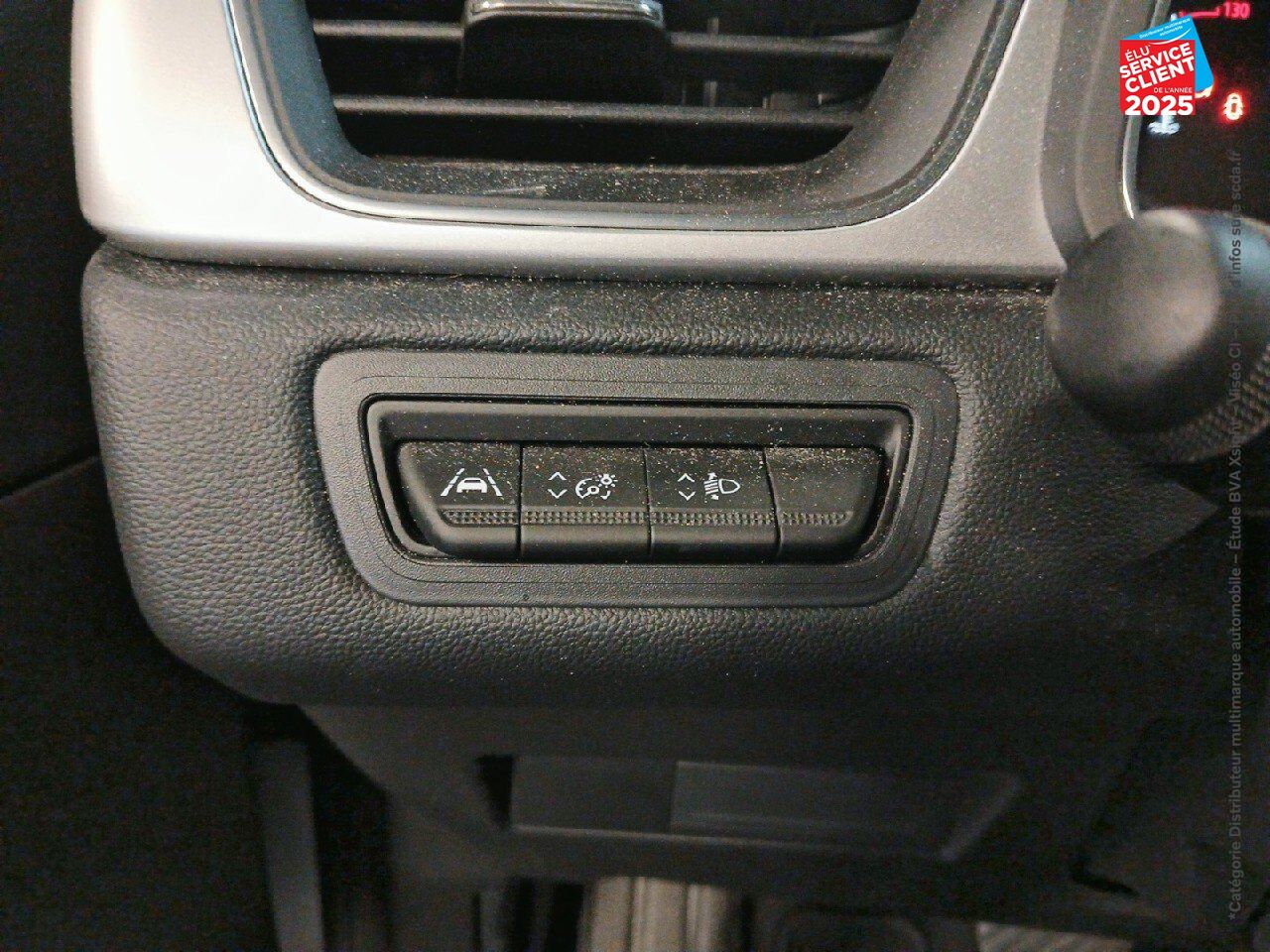 Véhicule d'occasion RENAULT CAPTUR 1.3 TCE MILD HYBRID 160CH TECHNO EDC chez Toyota Bar le Duc