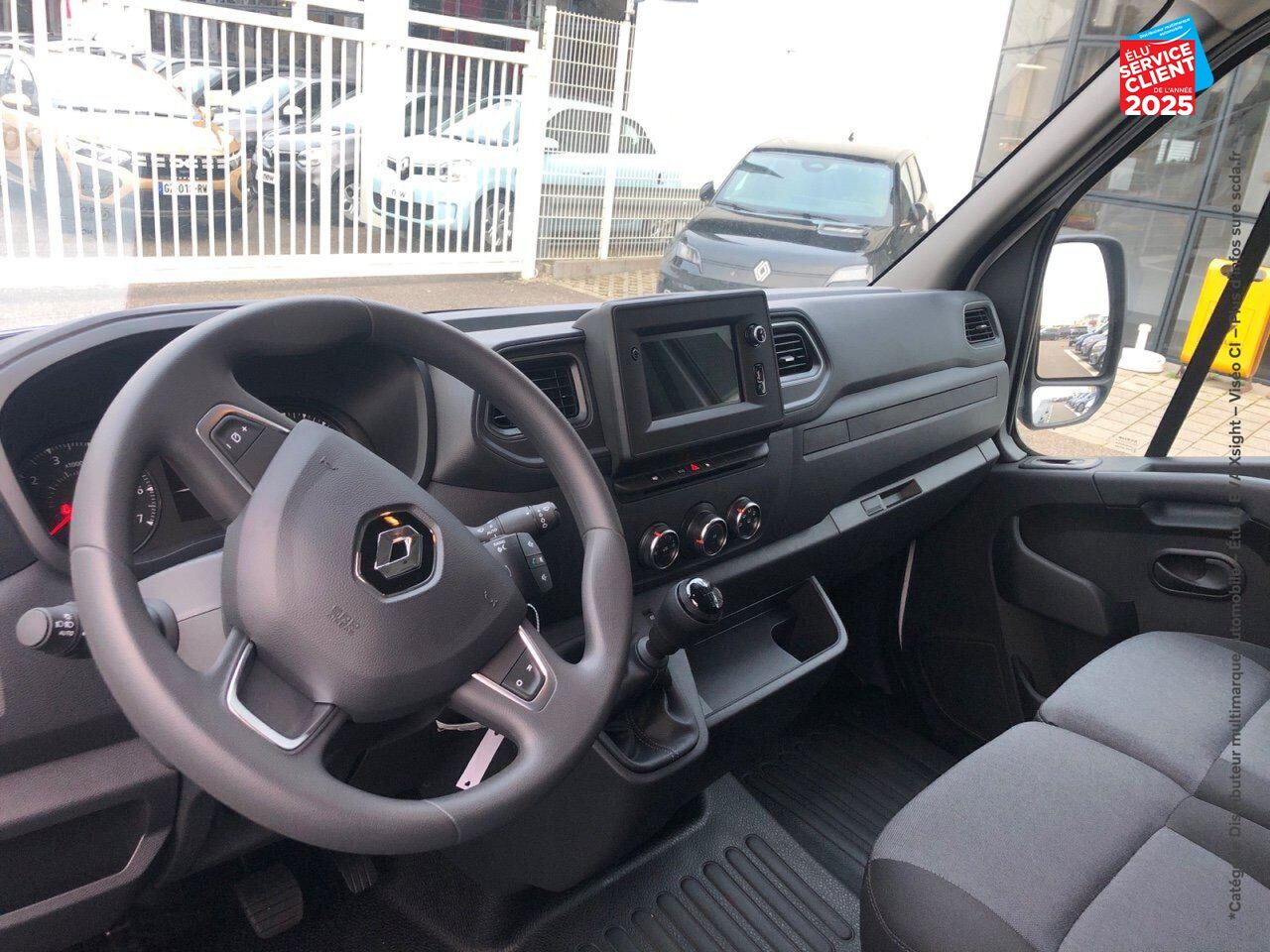 Véhicule d'occasion RENAULT MASTER FG F3300 L2H2 2.3 BLUE DCI 135CH GRAND CONFORT EURO6 chez Nissan Montbéliard