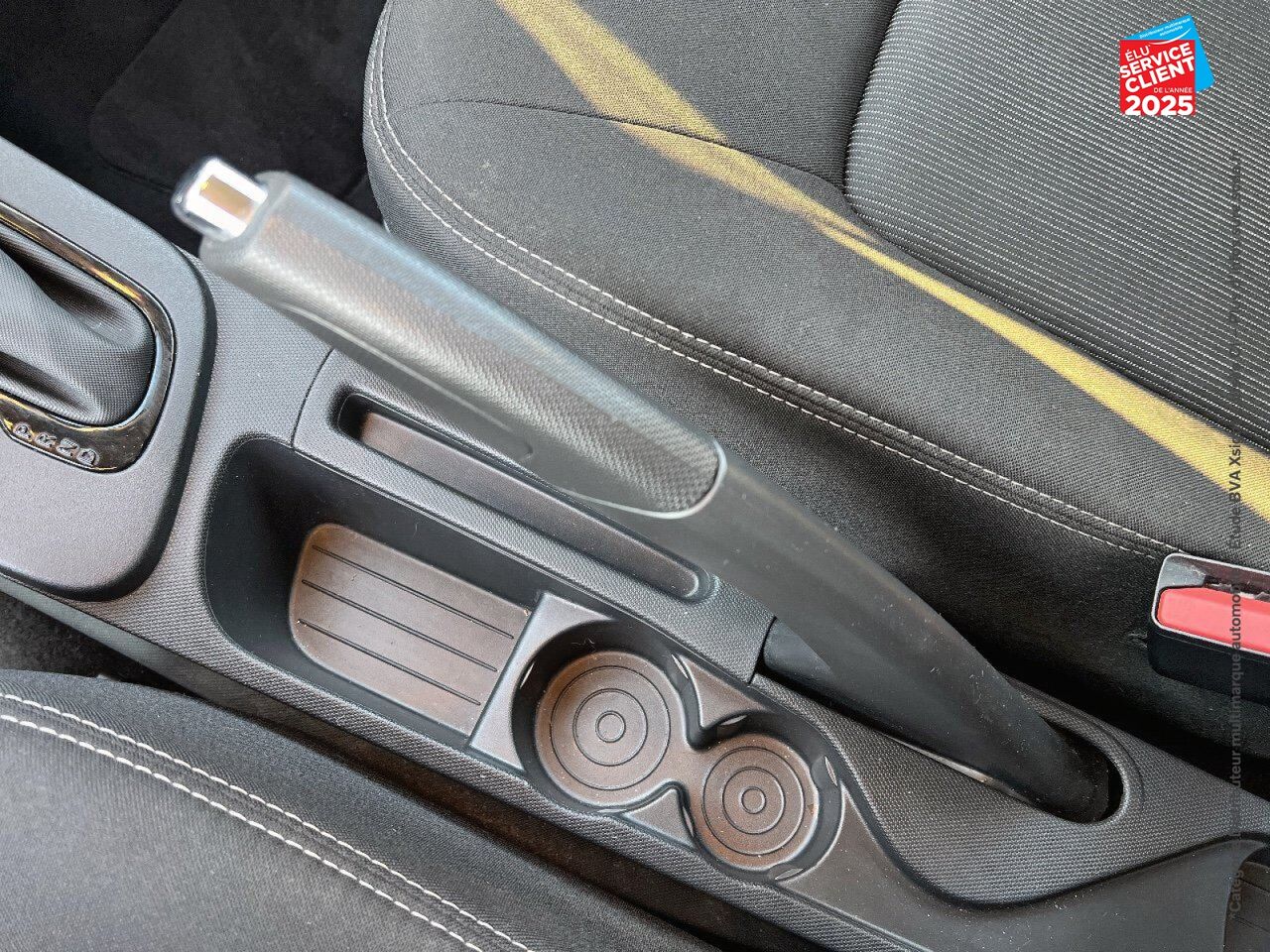Véhicule d'occasion RENAULT ZOE INTENS CHARGE NORMALE R90 GPS chez Renault Saint-Louis