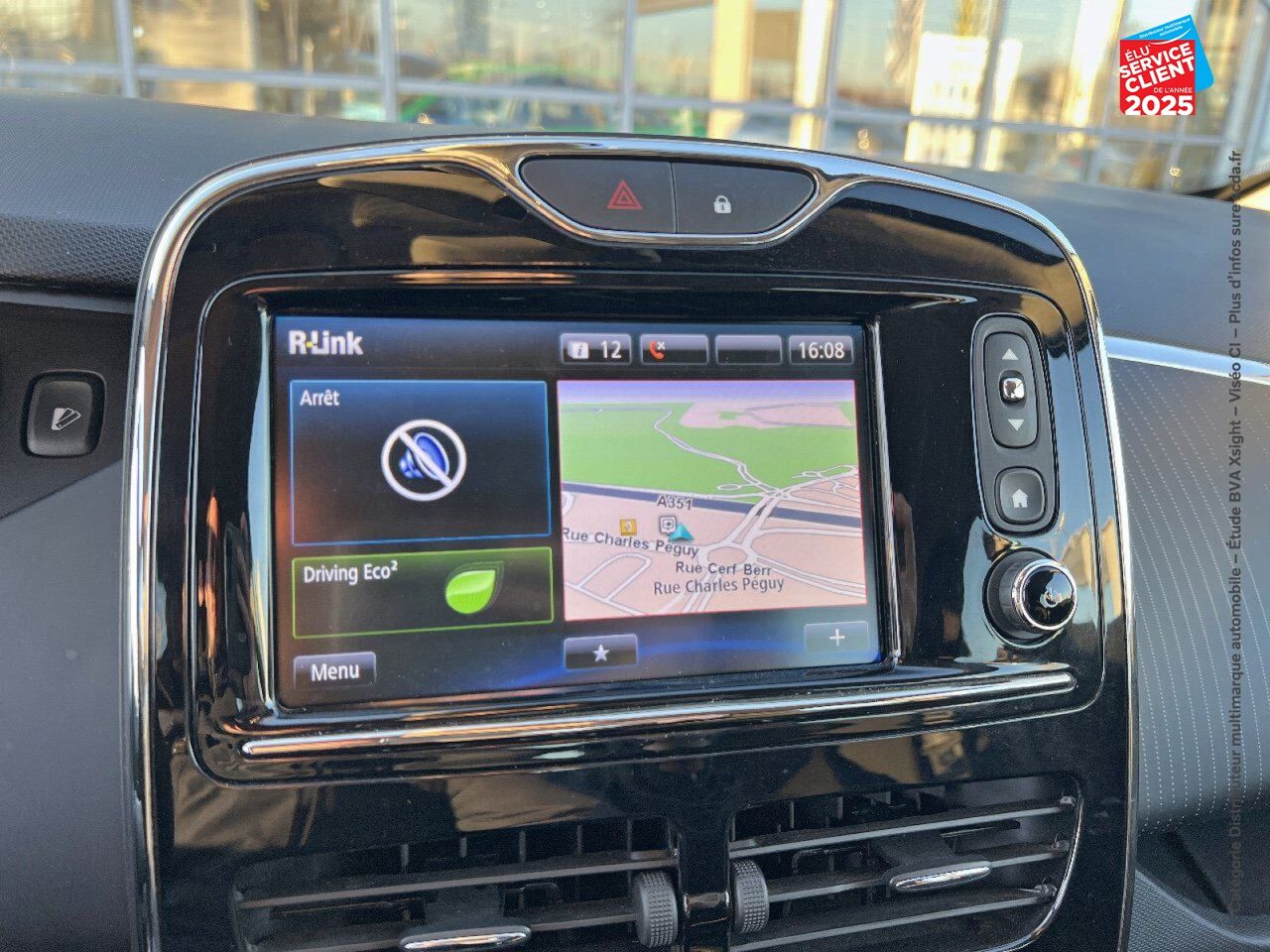 Véhicule d'occasion RENAULT ZOE INTENS CHARGE NORMALE R90 GPS chez Renault Saint-Louis