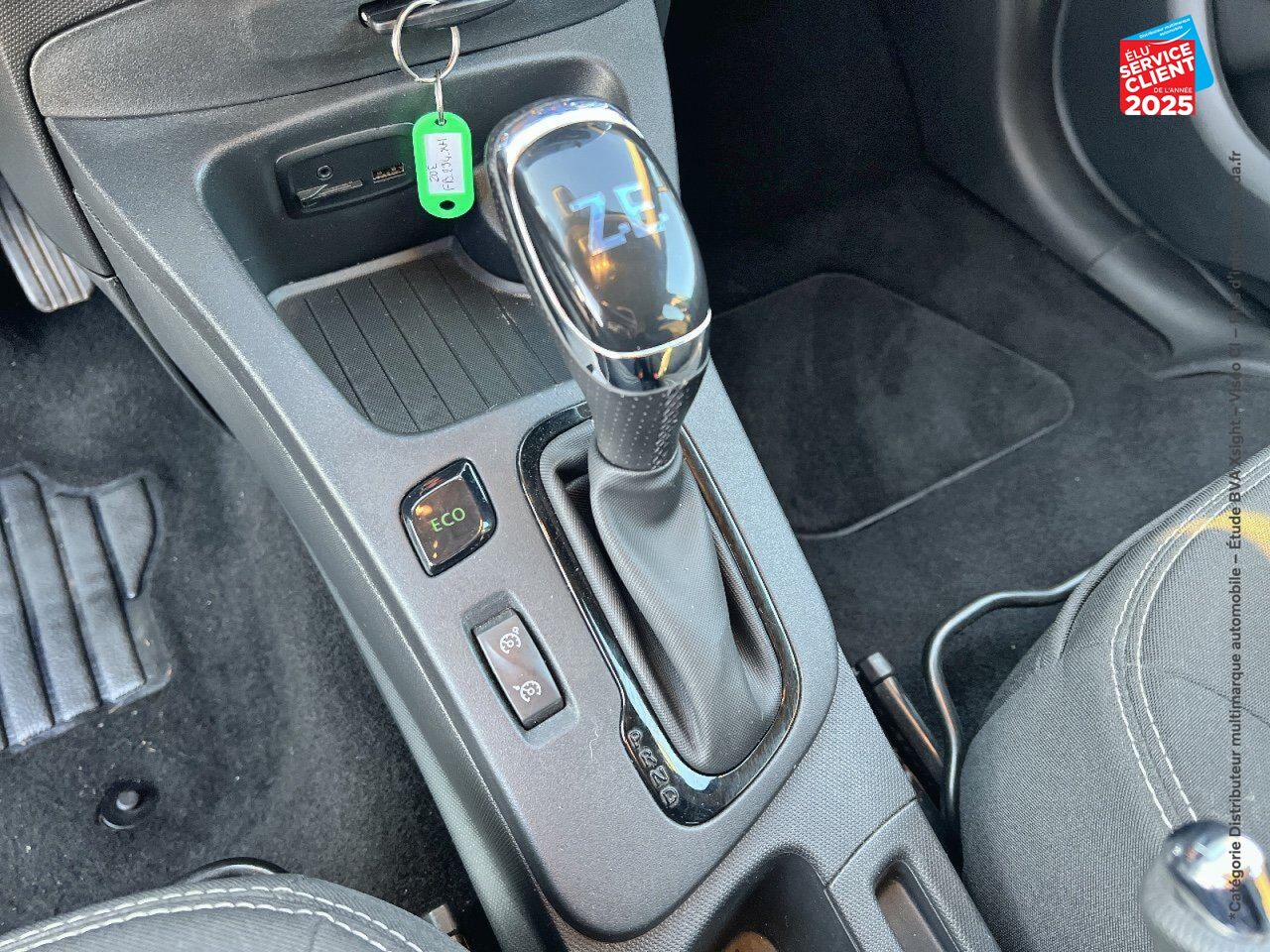 Véhicule d'occasion RENAULT ZOE INTENS CHARGE NORMALE R90 GPS chez Renault Saint-Louis