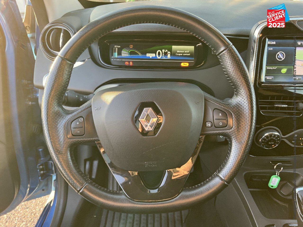 Véhicule d'occasion RENAULT ZOE INTENS CHARGE NORMALE R90 GPS chez Renault Saint-Louis