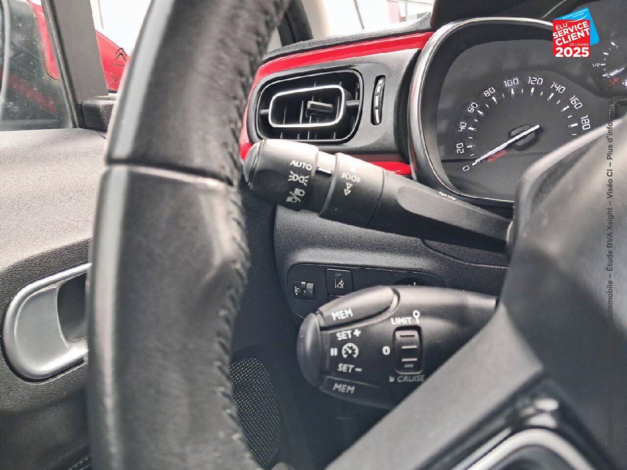 Véhicule d'occasion CITROEN C3 PURETECH 110CH SHINE S/S RADAR AR chez Nissan Belfort