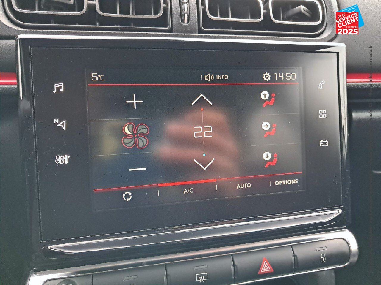 Véhicule d'occasion CITROEN C3 PURETECH 110CH SHINE S/S RADAR AR chez Nissan Belfort