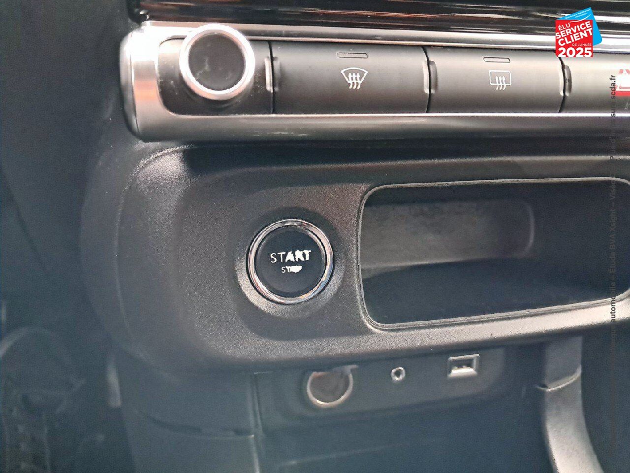 Véhicule d'occasion CITROEN C3 PURETECH 110CH SHINE S/S RADAR AR chez Nissan Belfort