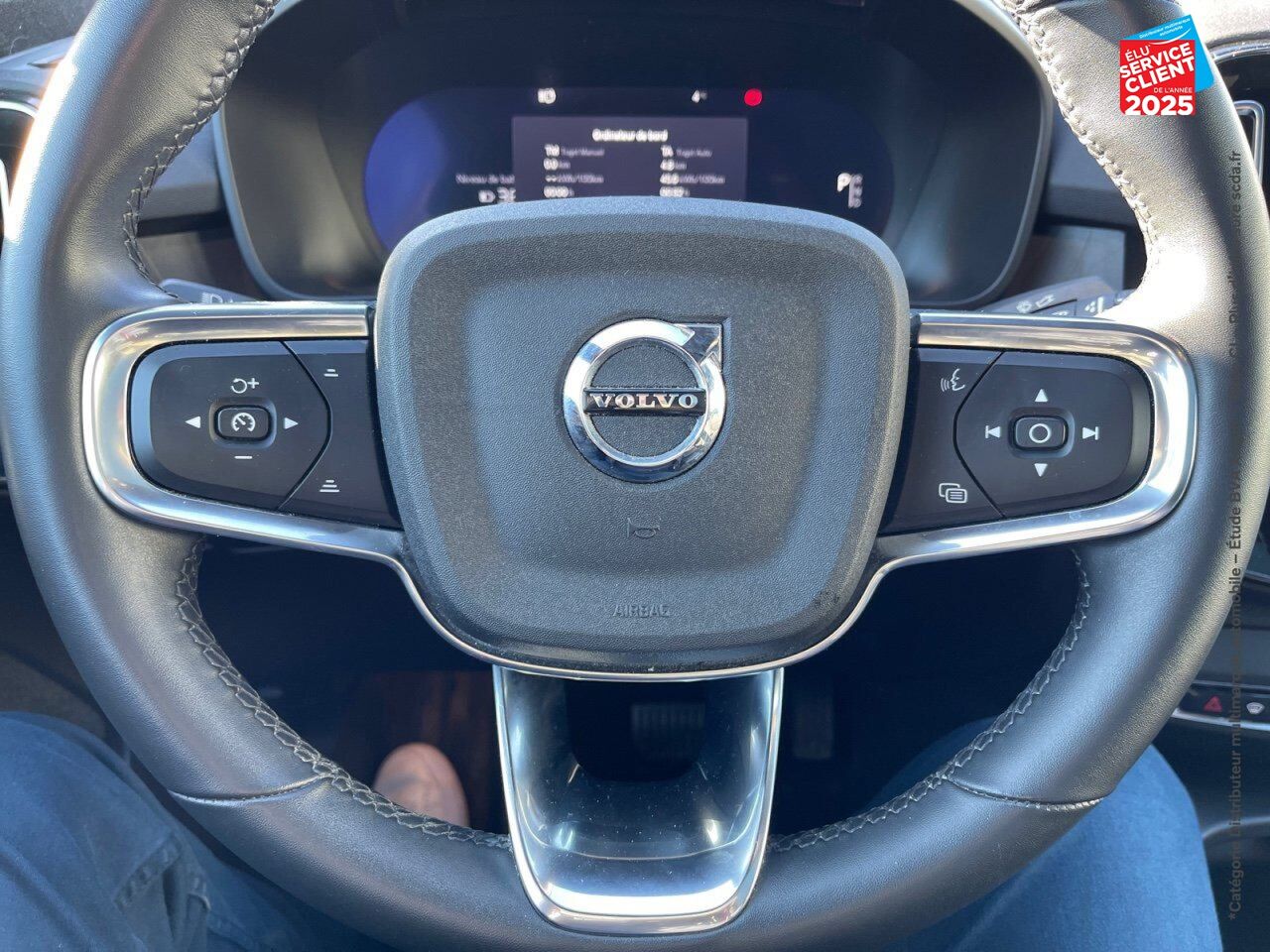Véhicule d'occasion VOLVO C40 RECHARGE TWIN 408CH ULTIMATE AWD chez Volvo Epernay