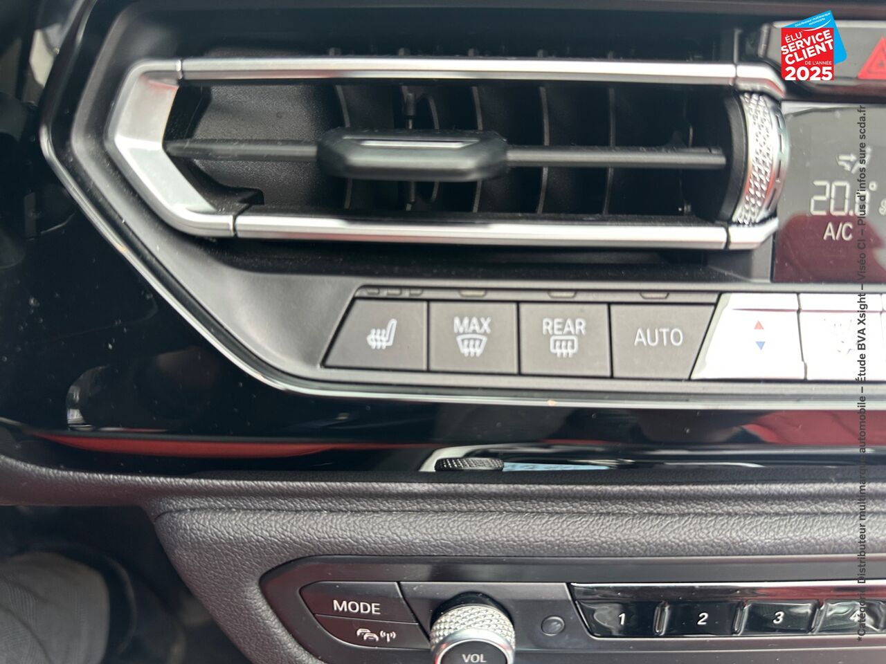 Véhicule d'occasion BMW Z4 ROADSTER SDRIVE20IA 197CH M SPORT 139G SIEGES CHAUF/CUIR VOLANT CHAUF GPS RADAR AV/AR chez BMW Besançon