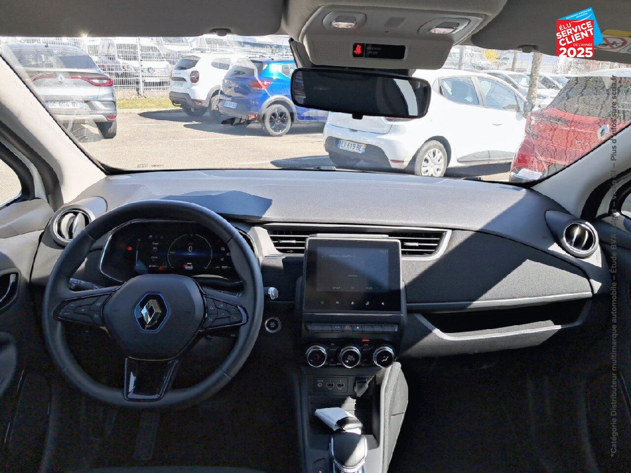 Véhicule d'occasion RENAULT ZOE LIFE CHARGE NORMALE R110 ACHAT INTEGRAL - 20 chez HESS Automobile