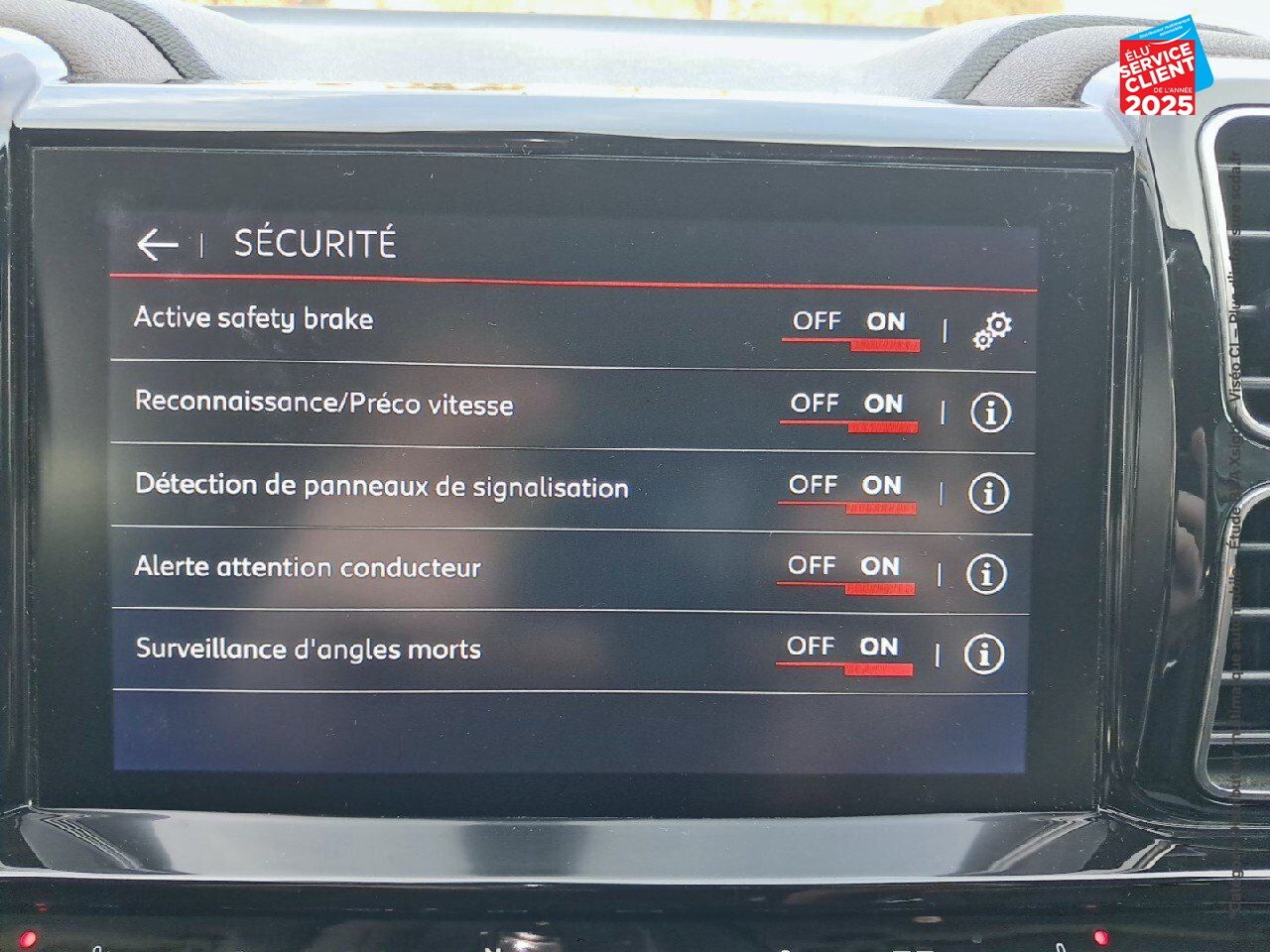 Véhicule d'occasion CITROEN C5 AIRCROSS 180 CH SHINE EAT8 GRIP CONTROL chez Toyota Saint Dizier
