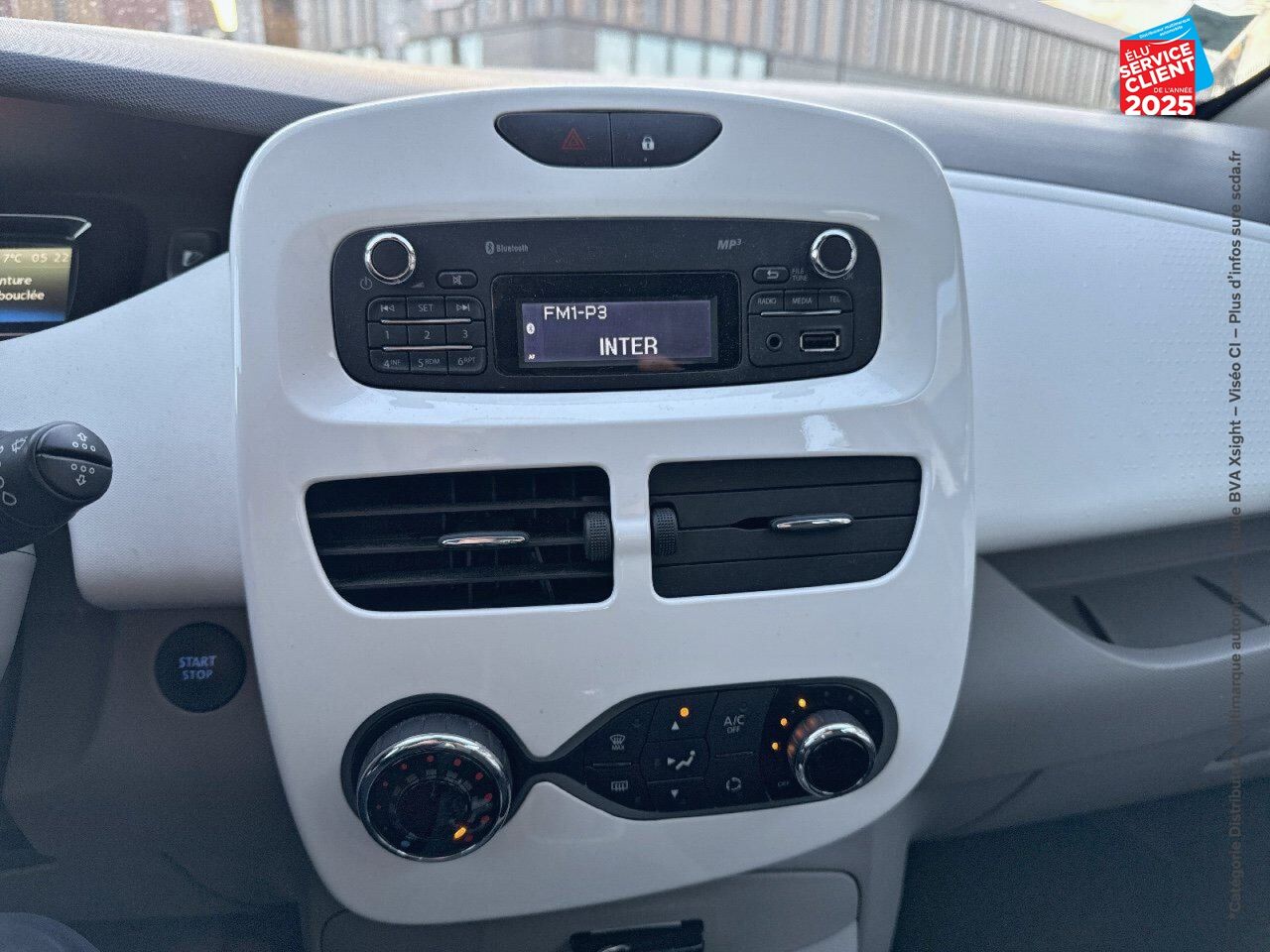 Véhicule d'occasion RENAULT ZOE ZEN CHARGE NORMALE R90 MY19 chez Renault Saverne