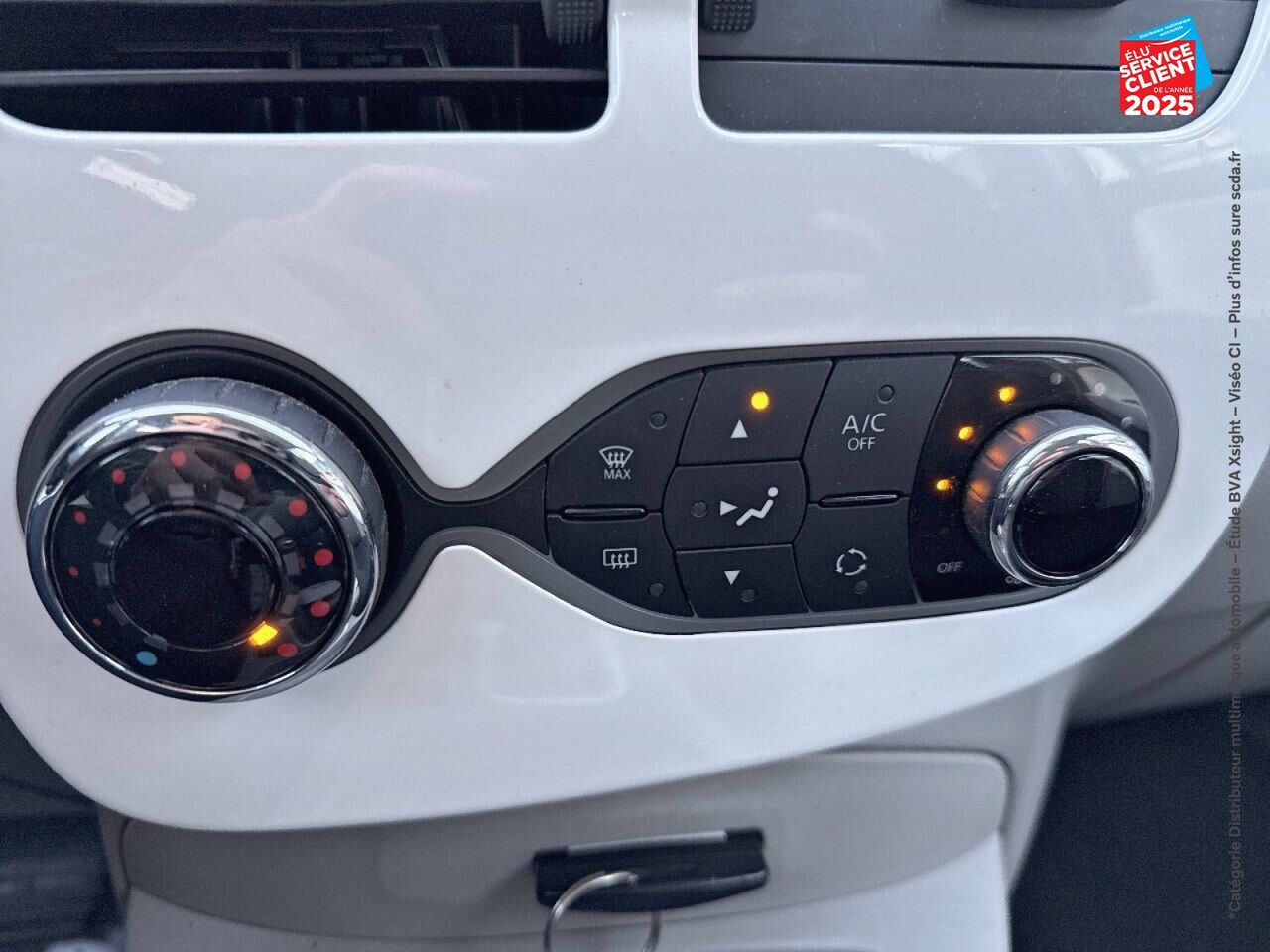 Véhicule d'occasion RENAULT ZOE ZEN CHARGE NORMALE R90 MY19 chez Renault Saverne