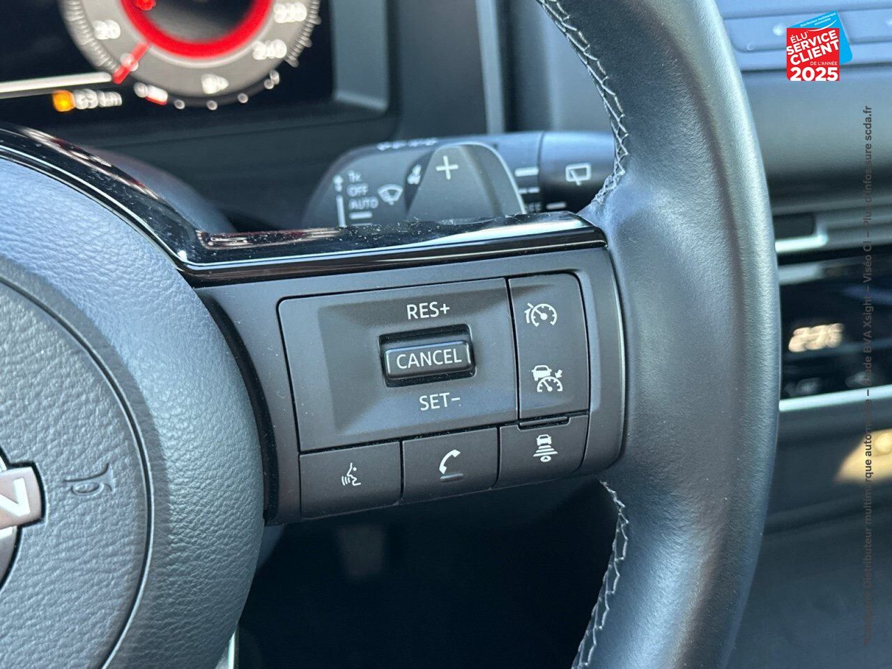 Véhicule d'occasion NISSAN QASHQAI 1.3 MILD HYBRID 158CH N-CONNECTA XTRONIC 2022 chez Nissan Besançon