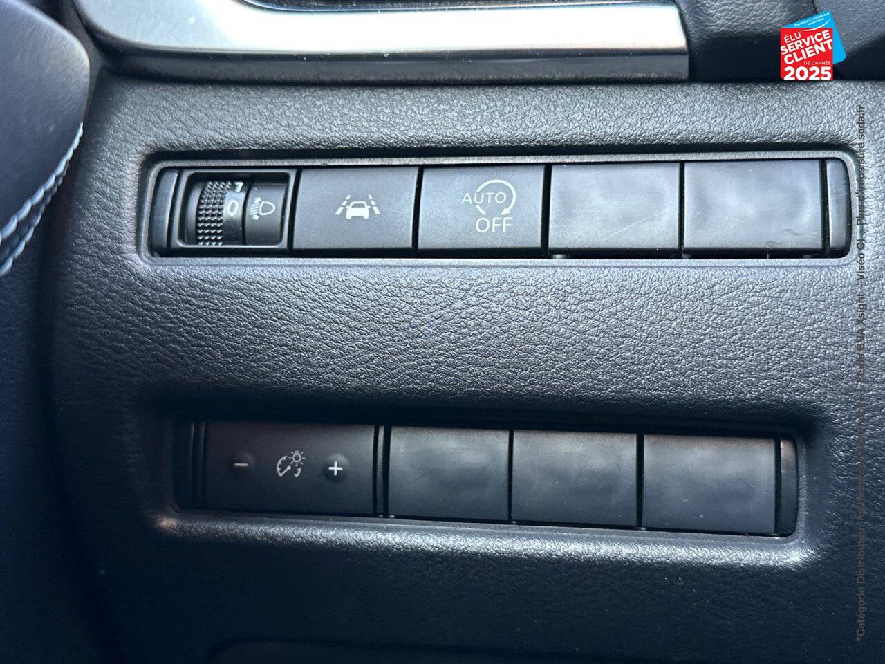 Véhicule d'occasion NISSAN QASHQAI 1.3 MILD HYBRID 158CH N-CONNECTA XTRONIC 2022 chez Nissan Besançon