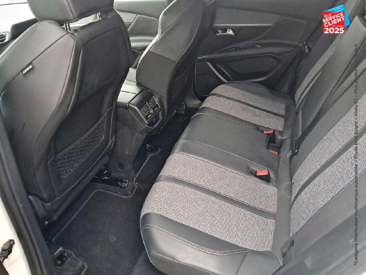 Véhicule d'occasion PEUGEOT 3008 1.2 PURETECH 130CH ALLURE SS chez Toyota Verdun