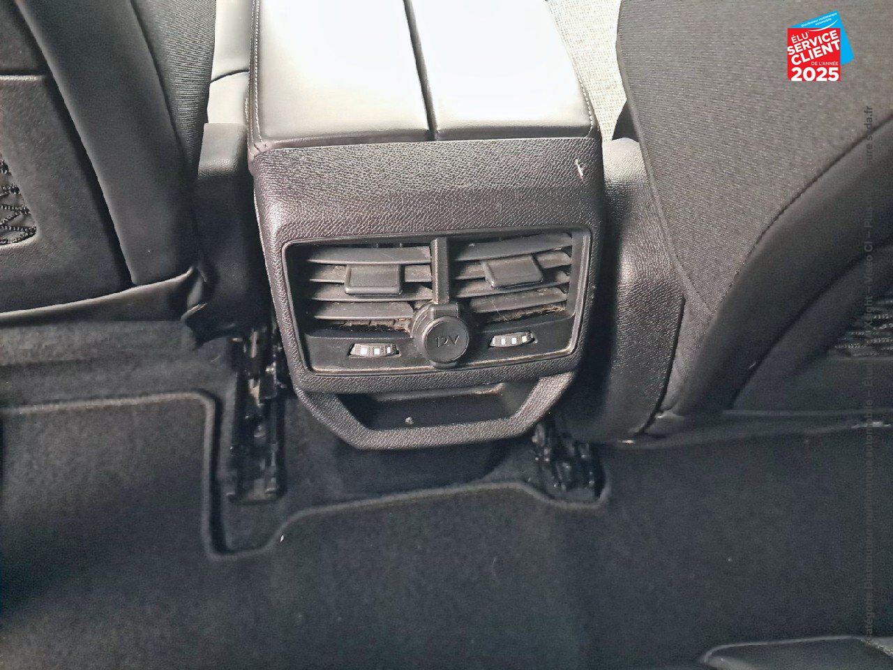 Véhicule d'occasion PEUGEOT 3008 1.2 PURETECH 130CH ALLURE SS chez Toyota Verdun