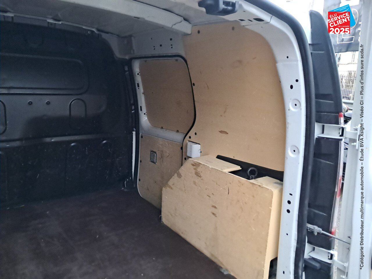 Véhicule d'occasion RENAULT KANGOO EXPRESS 1.5 BLUE DCI 80CH GRAND CONFORT chez Renault Saint-Louis