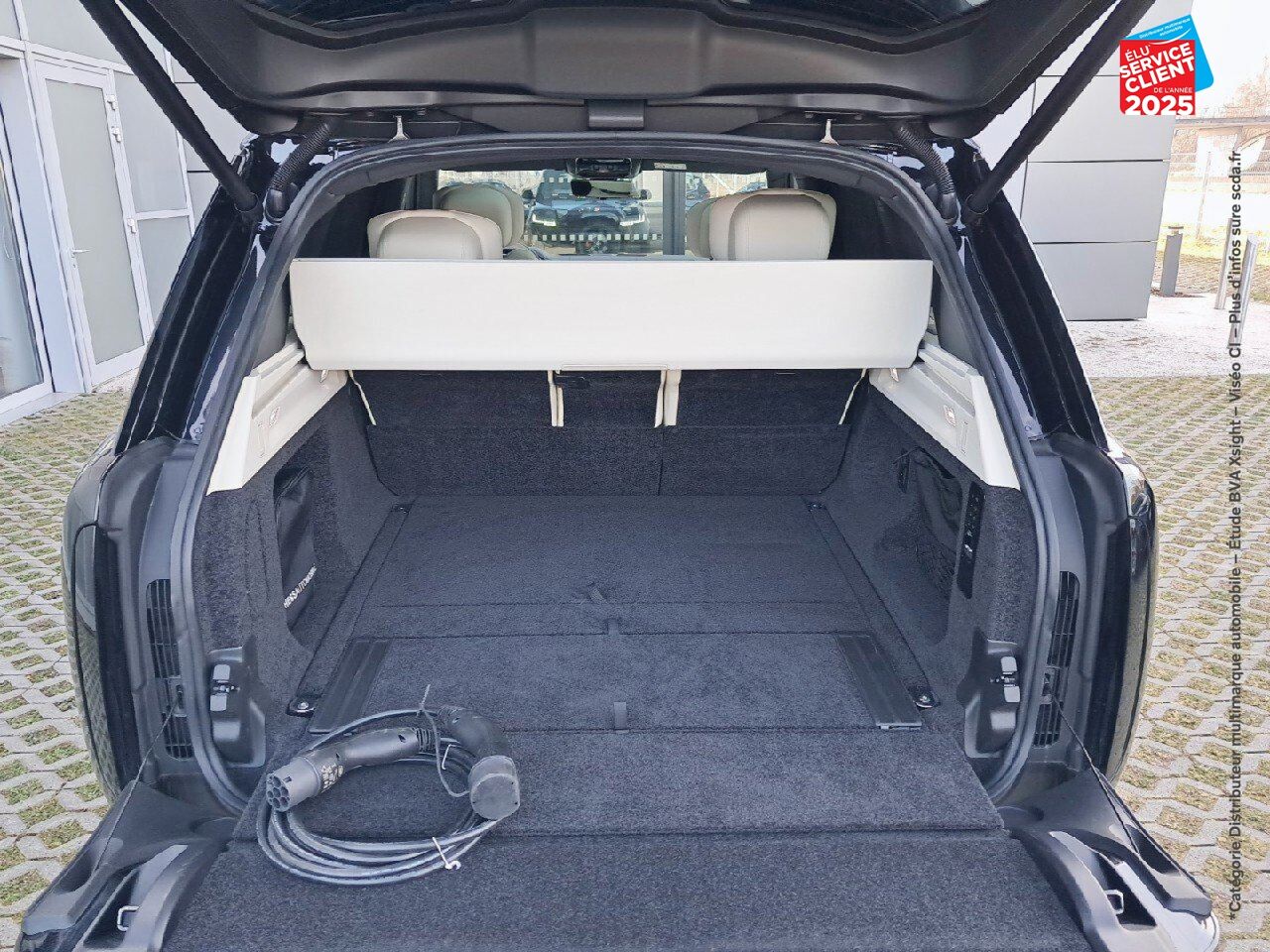 Véhicule d'occasion LAND-ROVER RANGE ROVER 3.0 P550E 550CH PHEV AUTOBIOGRAPHY SWB chez Dacia Belfort