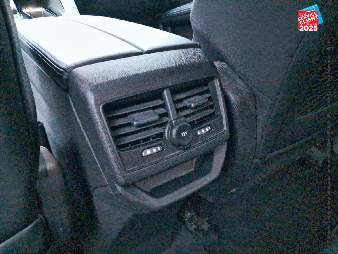 Véhicule d'occasion PEUGEOT 3008 1.2 PURETECH 130CH SS ALLURE PACK EAT8 chez Hyundai Chalons