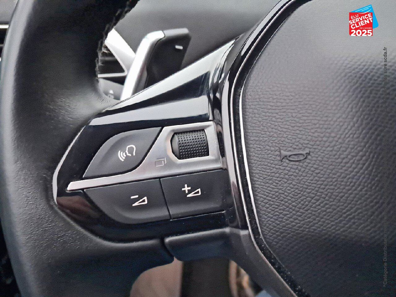 Véhicule d'occasion PEUGEOT 3008 1.2 PURETECH 130CH SS ALLURE PACK EAT8 chez Hyundai Chalons