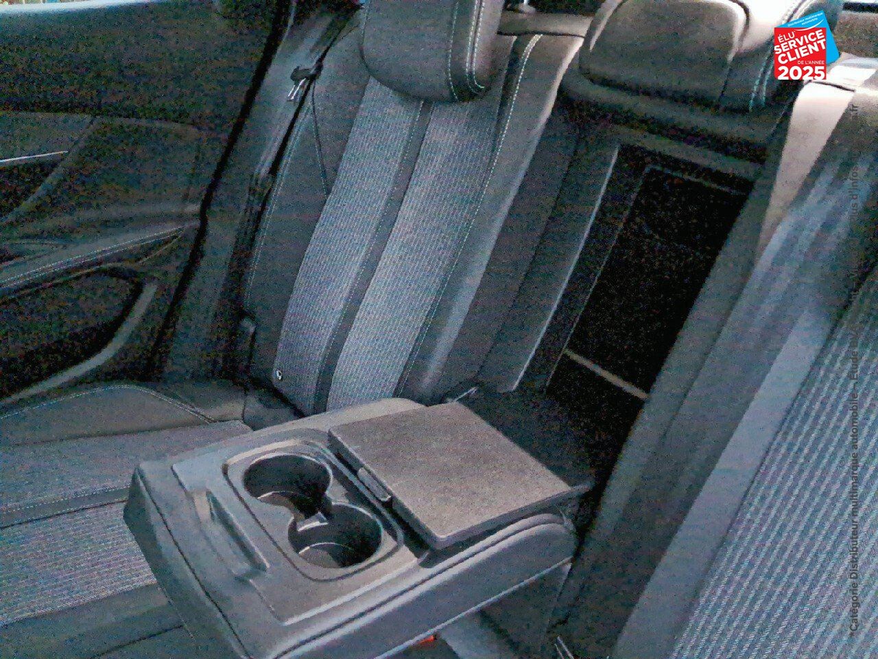Véhicule d'occasion PEUGEOT 3008 1.2 PURETECH 130CH SS ALLURE PACK EAT8 chez Hyundai Chalons