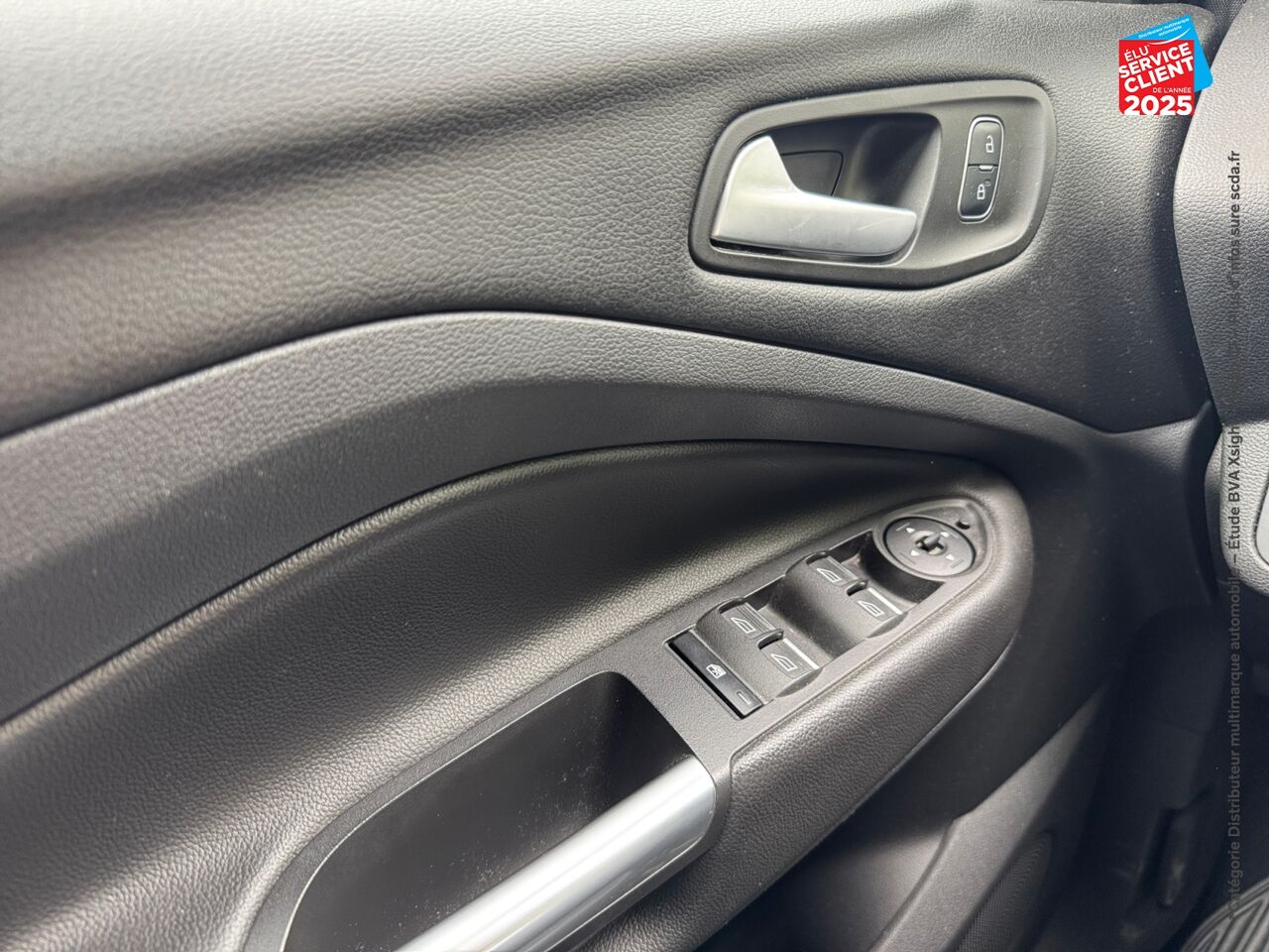 Véhicule d'occasion FORD KUGA 2.0 TDCI 150CH STOPSTART ST-LINE 4X2 chez Renault Sélestat