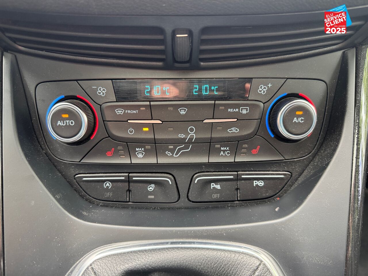 Véhicule d'occasion FORD KUGA 2.0 TDCI 150CH STOPSTART ST-LINE 4X2 chez Renault Sélestat