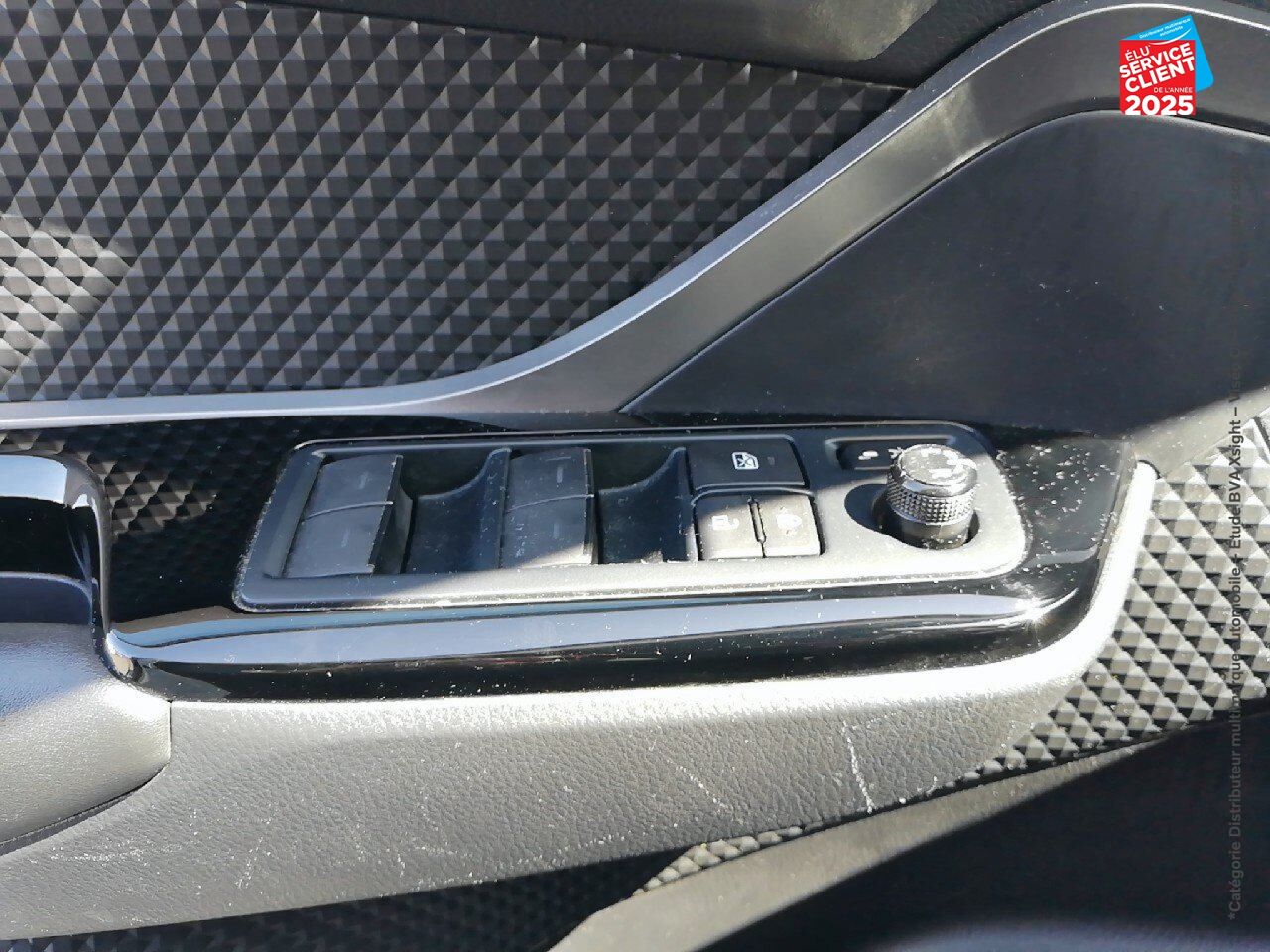 Véhicule d'occasion TOYOTA C-HR 184H GR-SPORT 2WD E-CVT MY22 chez Toyota Thionville