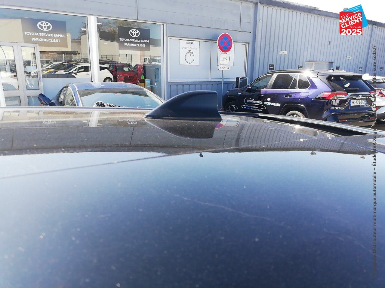 Véhicule d'occasion TOYOTA C-HR 184H GR-SPORT 2WD E-CVT MY22 chez Toyota Thionville